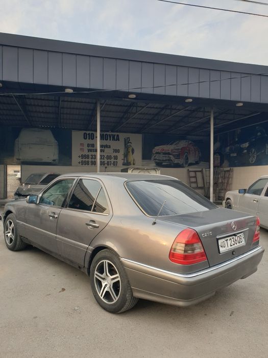 Mercedes W202 C230