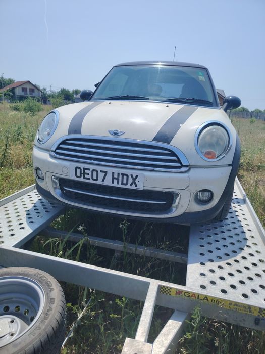 Dezmembrez mini cooper 1.6diesel (volan dreapta)