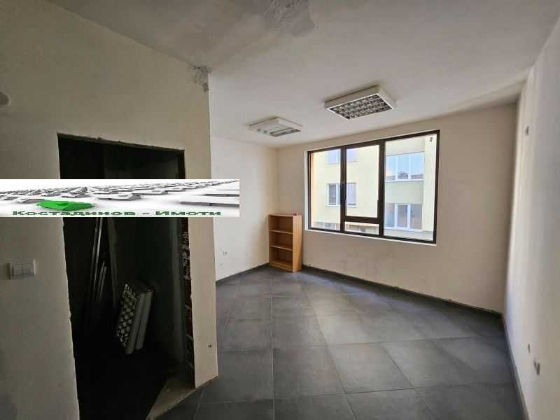 Дава се под наем Офис в Пловдив, Тракия - 98 кв.м за 663 € - Снимка #5