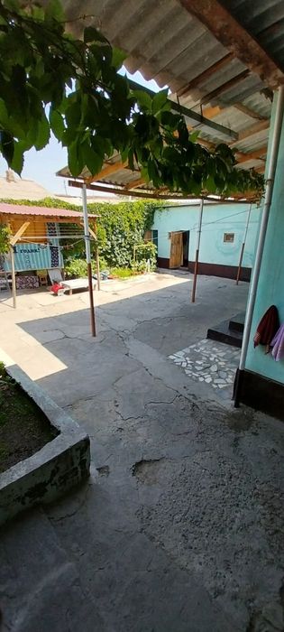 Uy sotiladi bektemir tumanida