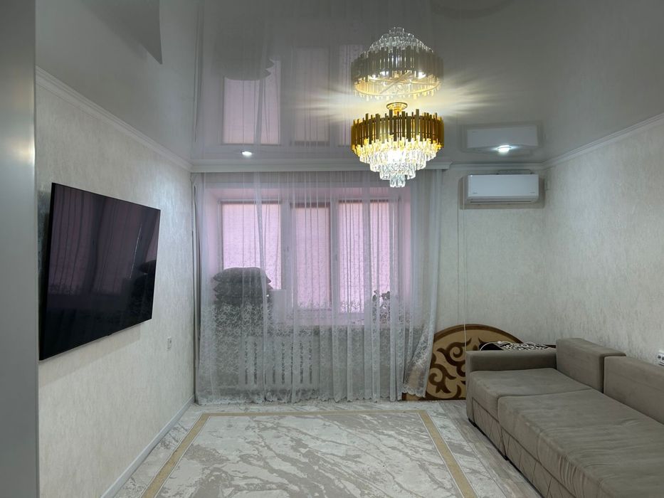 Продам 2х комнатную квартиру в 5-9, 7 этаж с мебелью.