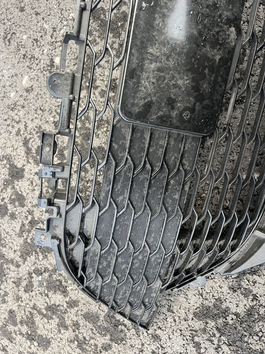 Решетка Toyota Corolla 18-