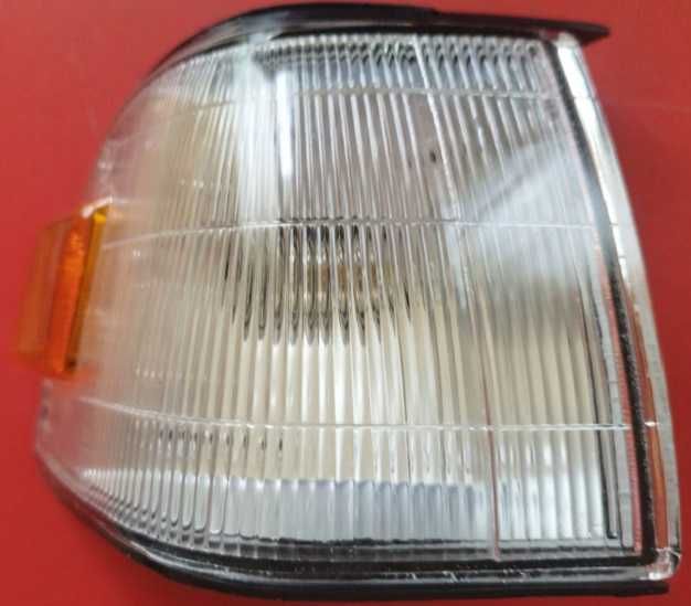 указатели поворотов Mazda — 323