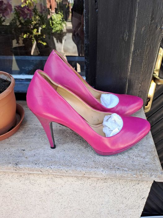 Продавам нови дамски обувки Nine West.