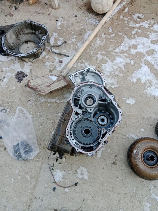 Продам запчасти на Toyota camry