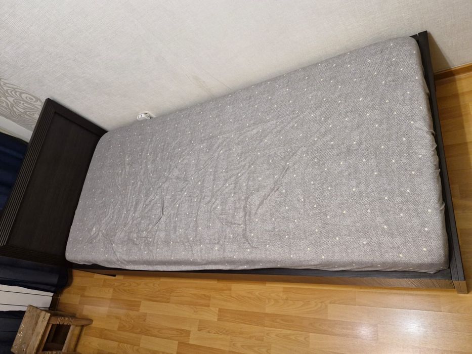 Шкаф и 2 кровати