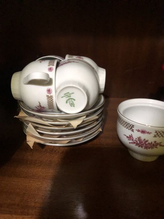 Фарфоровый чайный сервиз “Henneberg Porzellan”,винтаж GDR.