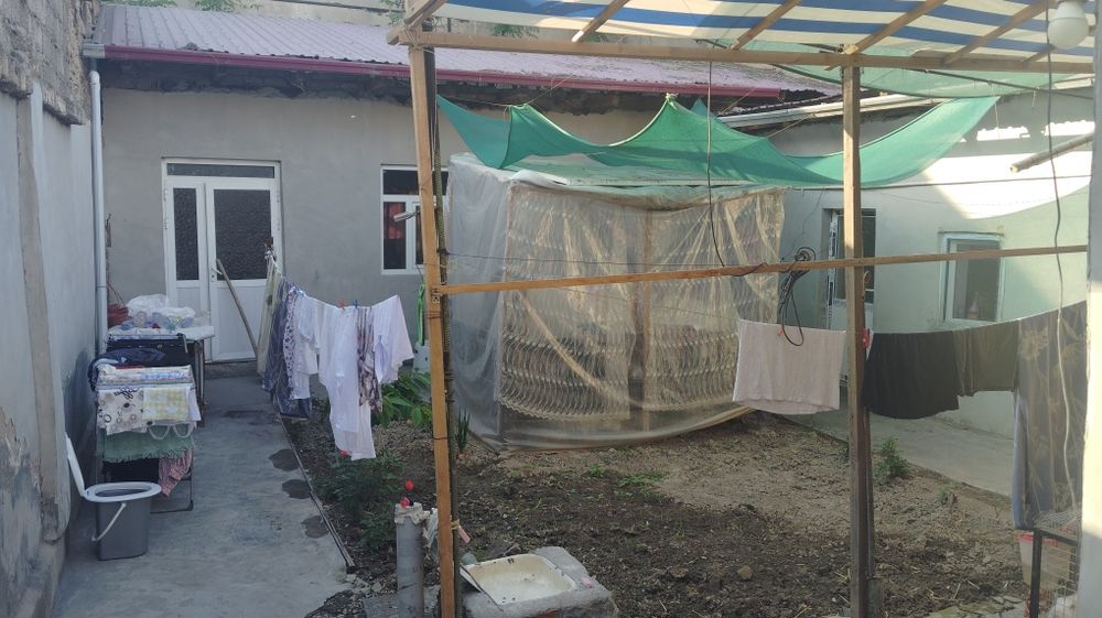 Uy sotiladi yashnabod rayoni