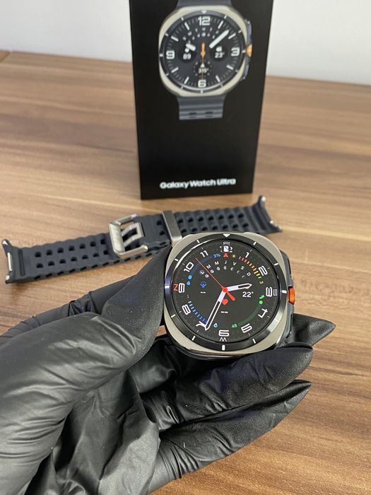 Samsung Galaxy Watch Ultra 2025 47 mm, GPS+Cellular, Silver, Desigilat, Cod produs: 2549