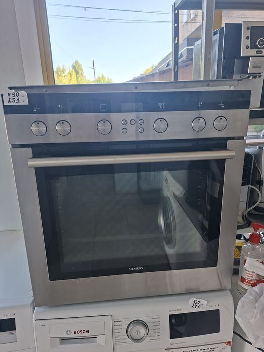 Фурна за вграждане Siemens
