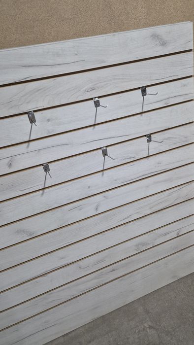 Стойки, стеллажи для аксессуаров. С крючками. Торговое оборудование