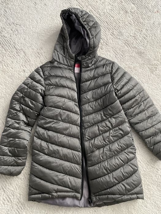 Продам куртку весна