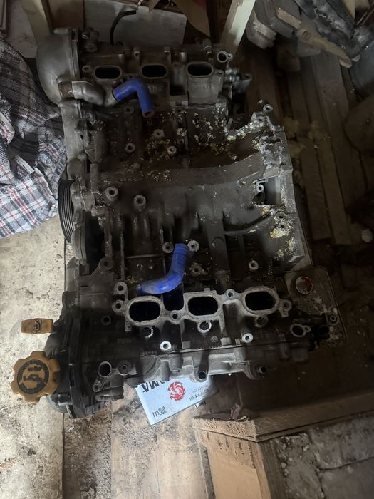 Продам двигатель субару EZ30 , 3 л , на разбор