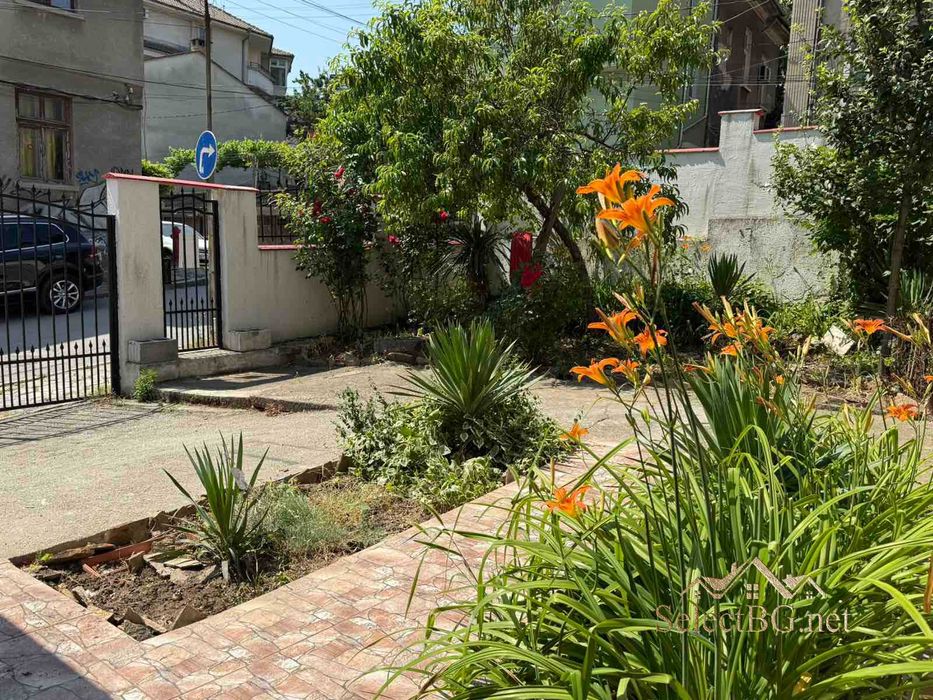 Дава се под наем Двустаен апартамент в Велико Търново, Център - 70 кв.м за 459 € - Снимка #9