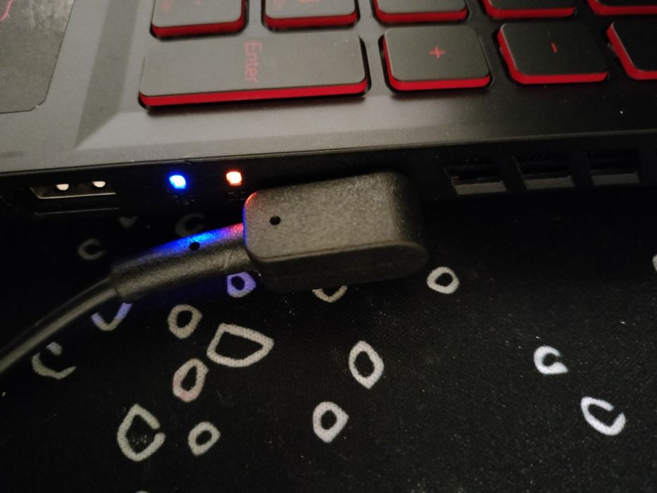 Acer Nitro 5 AN515 54 не включается