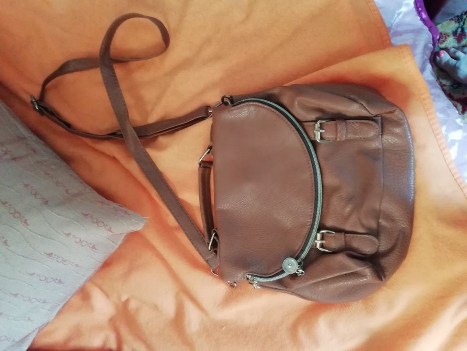 Продам сумки, 2000