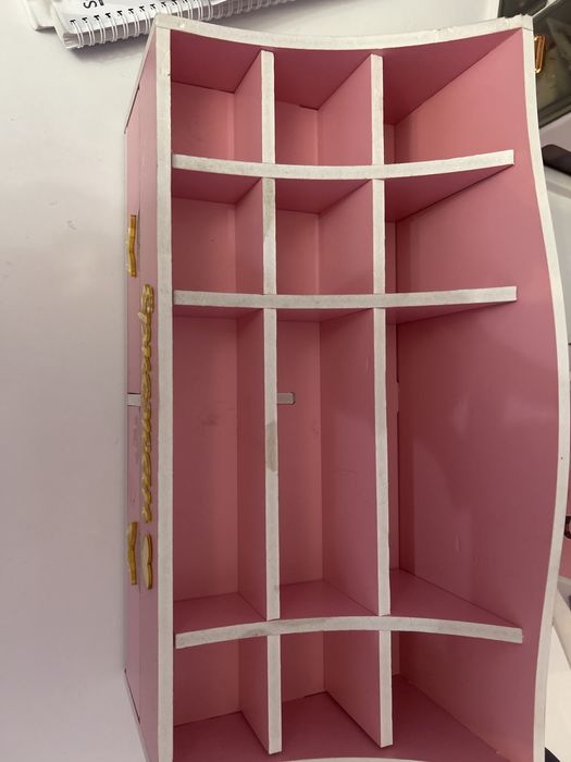 Комод для косметики