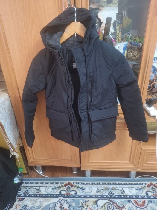 Костюм и куртки на мальчика