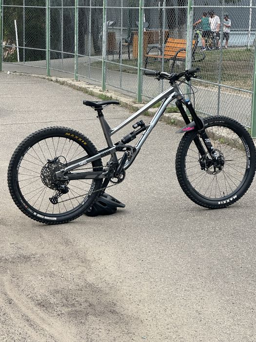 Vand commencal clash full fox aluminiu