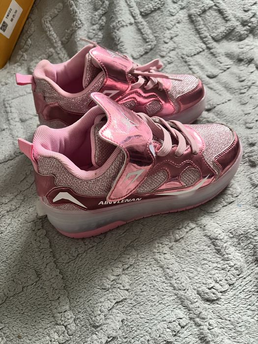 Продам кросовки-ролики