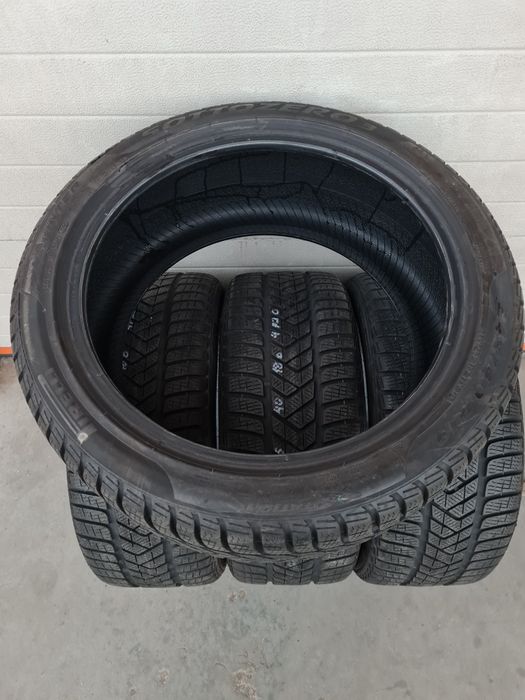 Зимни гуми 4 PIRELLI StottoZero3 245 40 R18 дот 4720