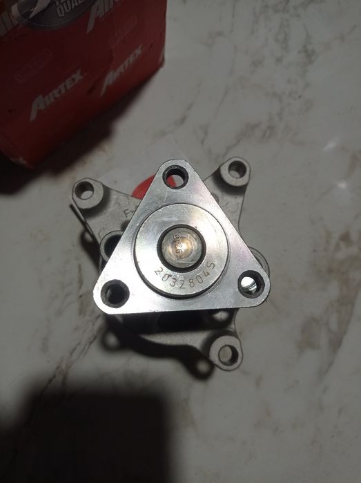 Водяной насос на форд