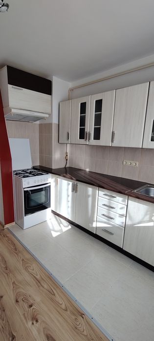 Inchiriez apartament cu 2 camere in zona zGojdu.