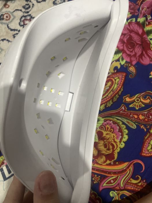 Лампа для маникюра аппарат