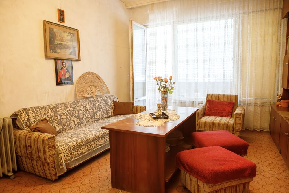 Дава се под наем Тристаен апартамент в Пловдив, Кършияка - 87 кв.м за 105000 € - Снимка #1