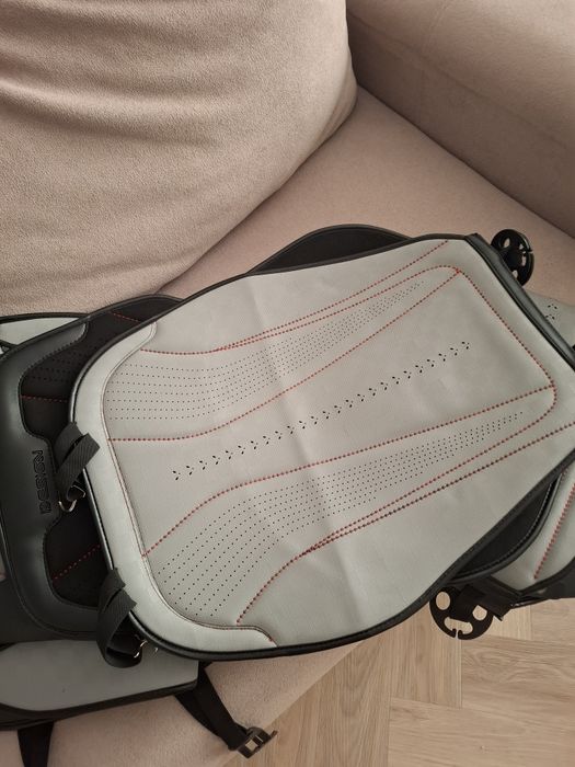 Универсальный чехол