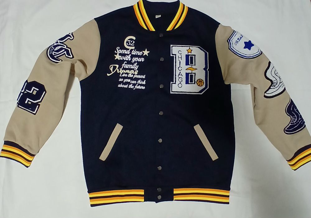 Jacheta sport bărbați bomber mărimea L NOUĂ