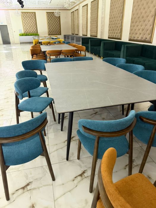 Продаю столы, стулья, диван