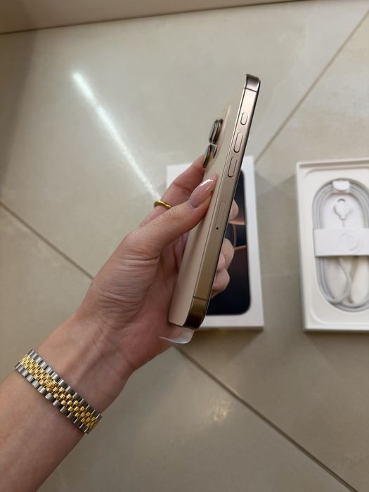 iPhone 16 pro 512GB Desert Titanium Neverlock