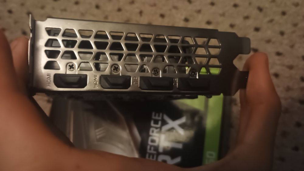 Placa video Nvidia GeForce RTX 3050 6gb GIGABYTE