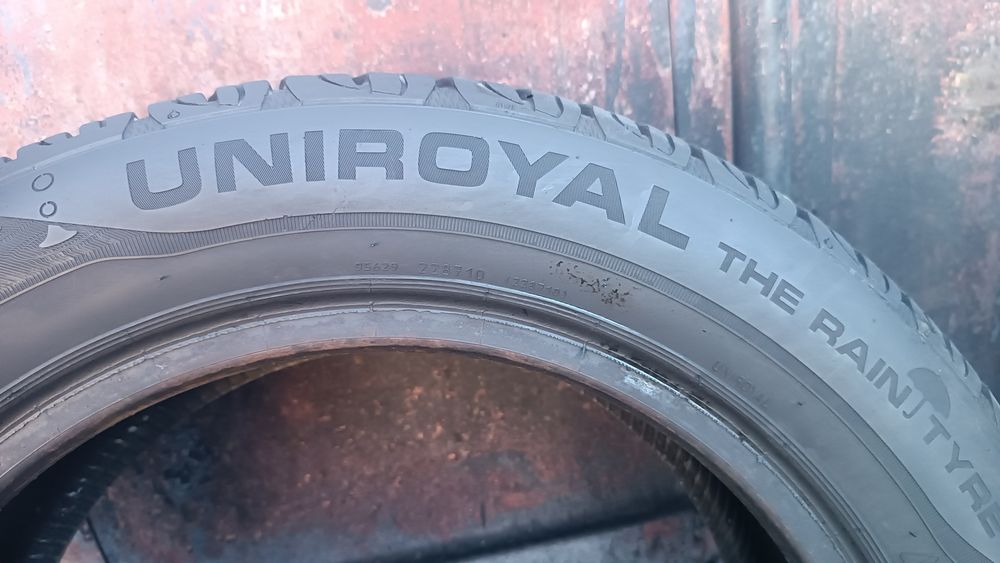 185/60/15 Uniroyal
