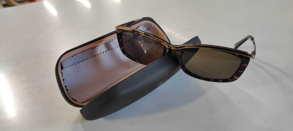 Дамски слънчеви очила Calvin Klein