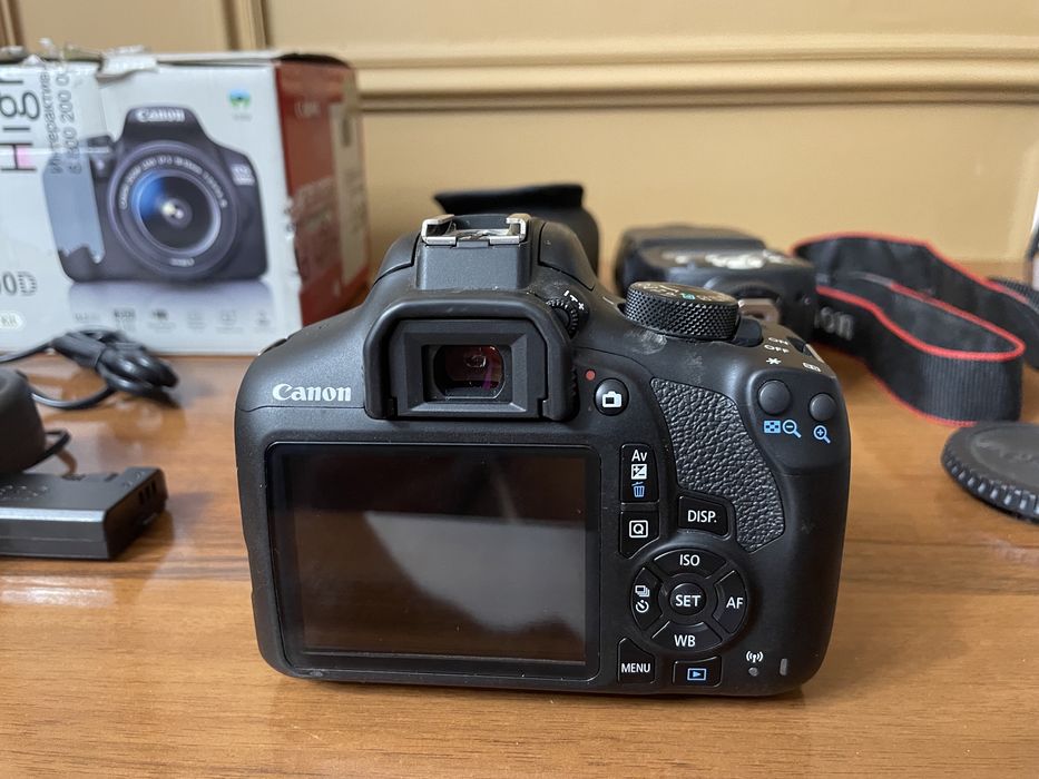 Canon eos D1300 Новый