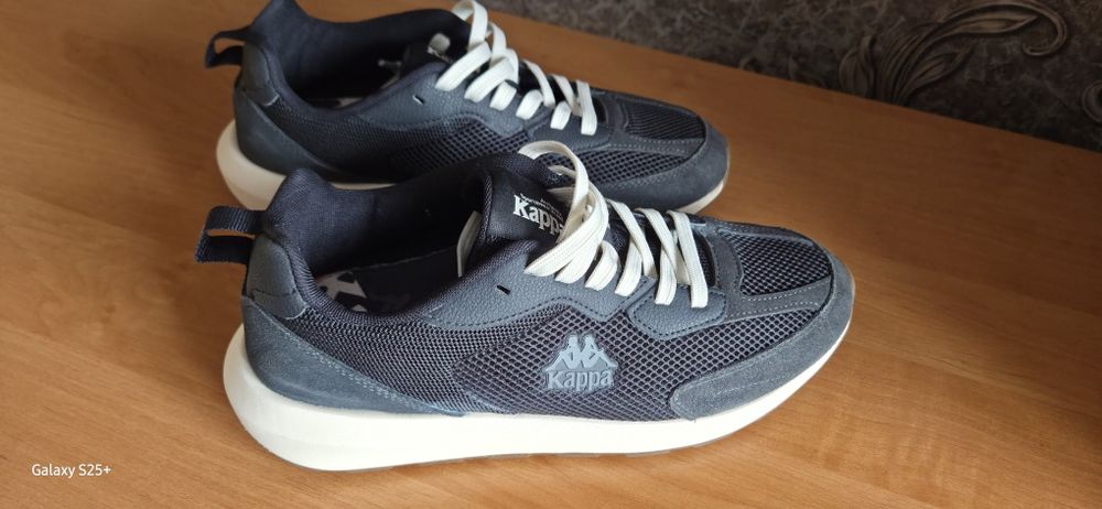 Обувь кроссовки летний