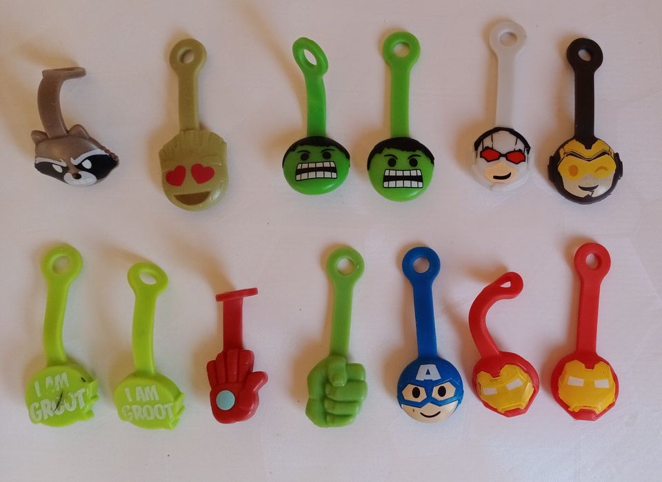 Скрепыши Marvel киндер игрушка-подвеска