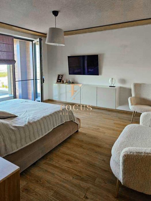 Продава се Къща в с. Марково, Област Пловдив - 365 кв.м за 2000 €/кв.м - Снимка #3