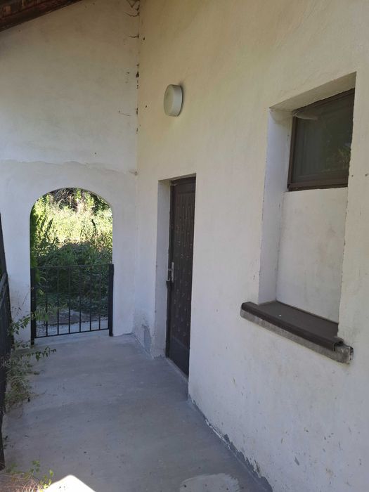 Продава се Къща в Радомир - 27 кв.м за 2038 €/кв.м - Снимка #2