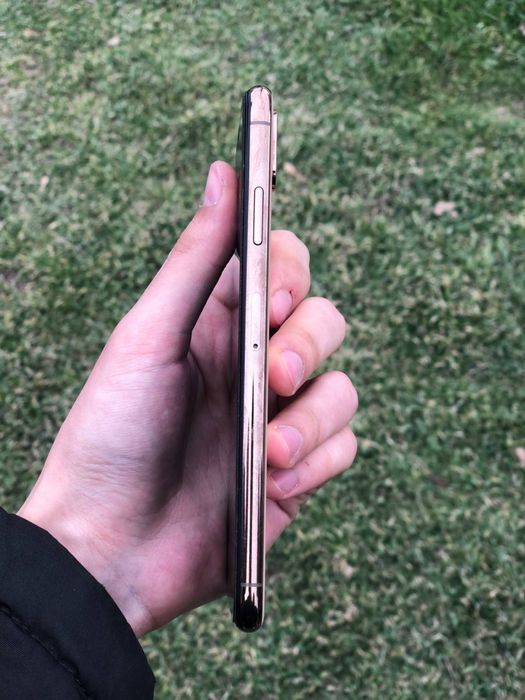 Iphone XS max  Sotiladi