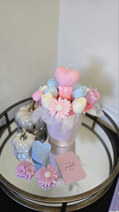 Подаръчни Букети от Ароматни Свещи