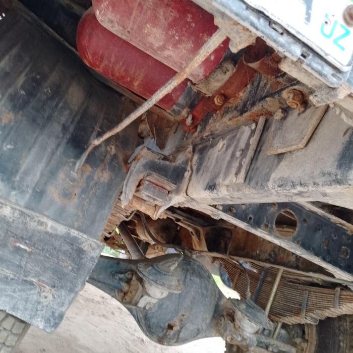 ЗИЛ сотилади минишга тайор балонлар янги матор килинган 7та 90талик