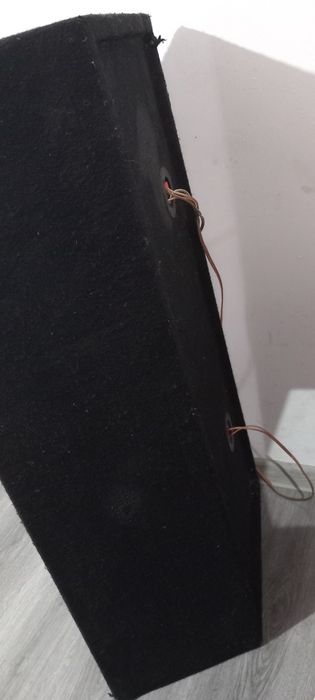 Vand subwoofer și stative