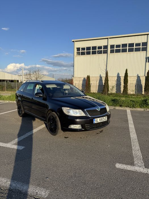 Skoda Octavia 2012 / 2.0TDI / 140cp / Trapa / Piele / Comenzi Volan /