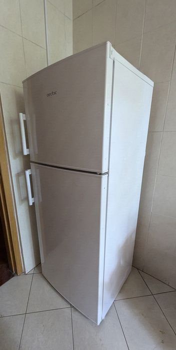 Frigider cu 2 uși Arctic AND266+ (Clasa A+) – Perfect Funcțional!