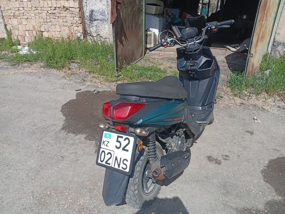 Мопед сатылады..