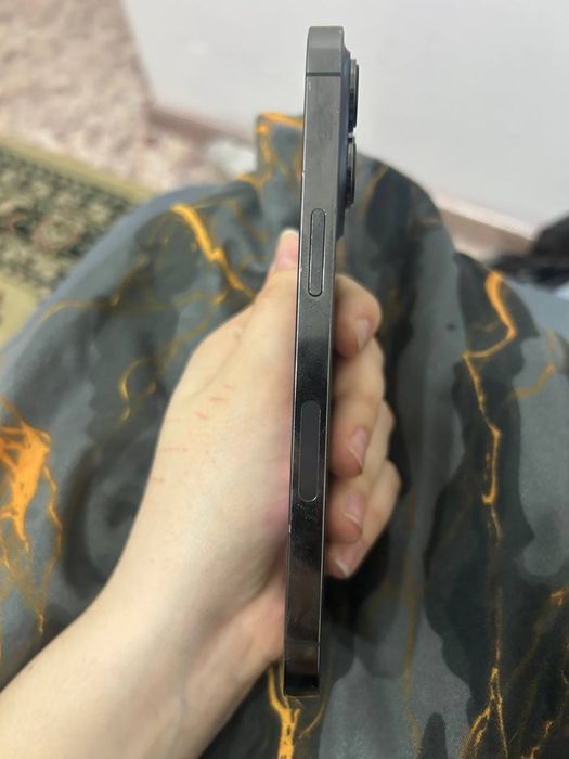 Продам Айфон 13 про