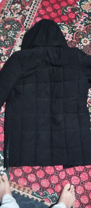 Kurtka sotiladi 50000